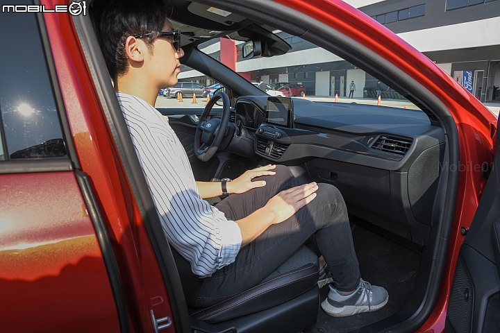 Ford Focus 5D ST Line扭力樑行不行？麗寶賽道實測最知道