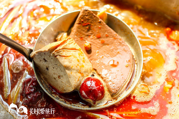 台北大直-金極鮮火鍋|全新菜單日本5A和牛澳洲和牛吃到飽頂級麻辣鴛鴦鍋