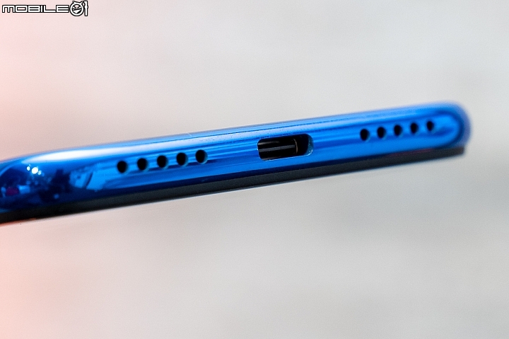 機背漸層質感UP！紅米Note 7 / 紅米7兄弟動手玩