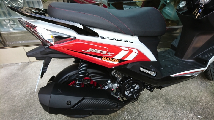 JETS ABS 紅白色冠軍特仕版入手