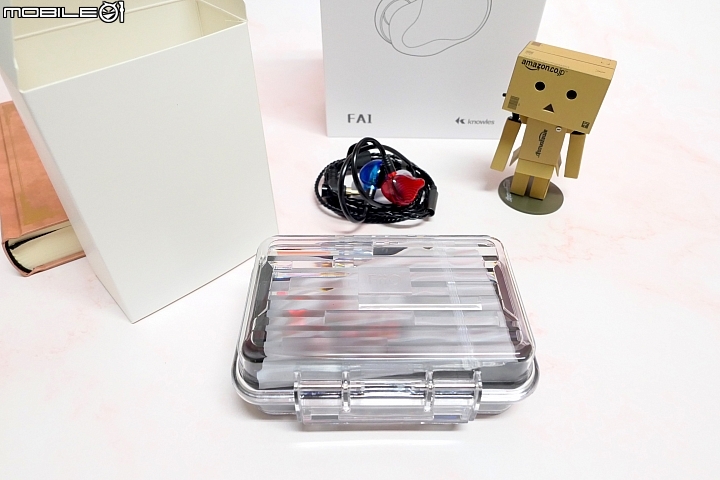 [開箱評測]FiiO FA1 入耳式耳機～採用樓氏全頻單動鐵/三音分頻/MMCX可換線～舒適好入耳！