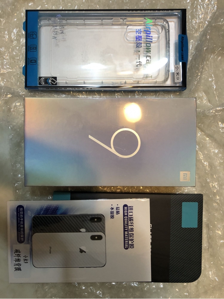 小開箱,小米9,8G/128G