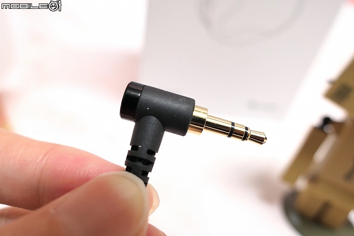 [開箱評測]FiiO FA1 入耳式耳機～採用樓氏全頻單動鐵/三音分頻/MMCX可換線～舒適好入耳！