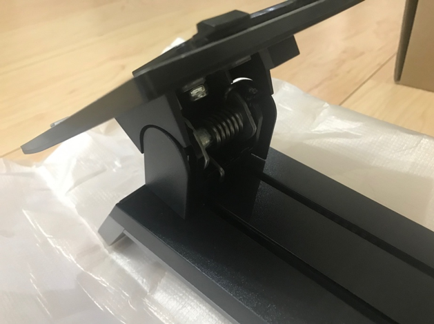 [開箱]ViewSonic VG2448人體工學旋轉螢幕