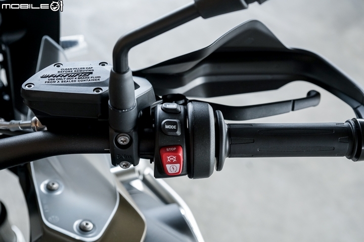 BMW Motorrad R1250 RT/GS/GS Adventure系列 獨家到港開箱暨實車簡介