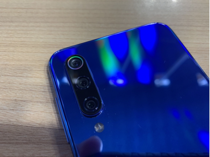 MI 9 SE 藍 小開箱