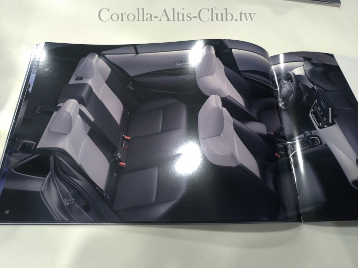 12代Corolla房車版Altis台灣目錄先睹為快