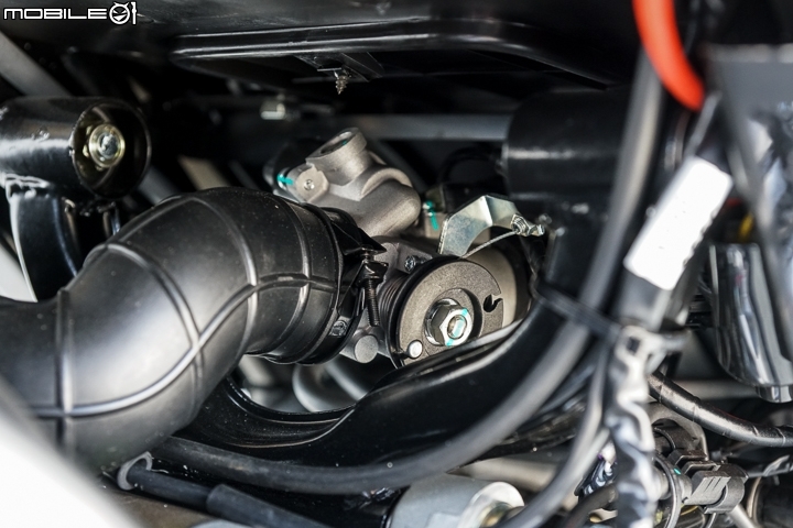 Hartford VITA 300 ABS 賽道試駕 十萬內黃牌路權首試