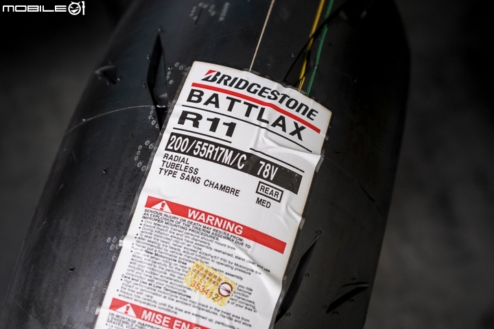 Bridgestone BATTLAX RACING R11 賽道試胎 全面性能大提升