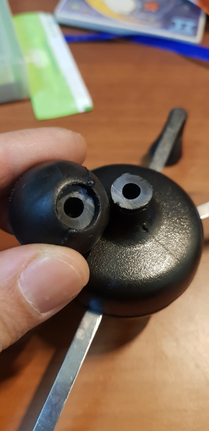 手機架斷裂
