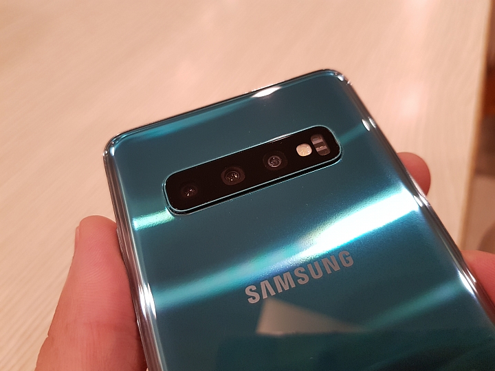 SAMSUNG宇宙的救世主，十全十美S10【全方面體驗】
