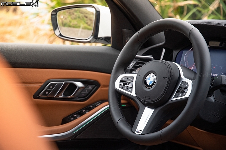 BMW G20 330i M Sport試駕：高科技涵養無法稀釋的駕馭本格