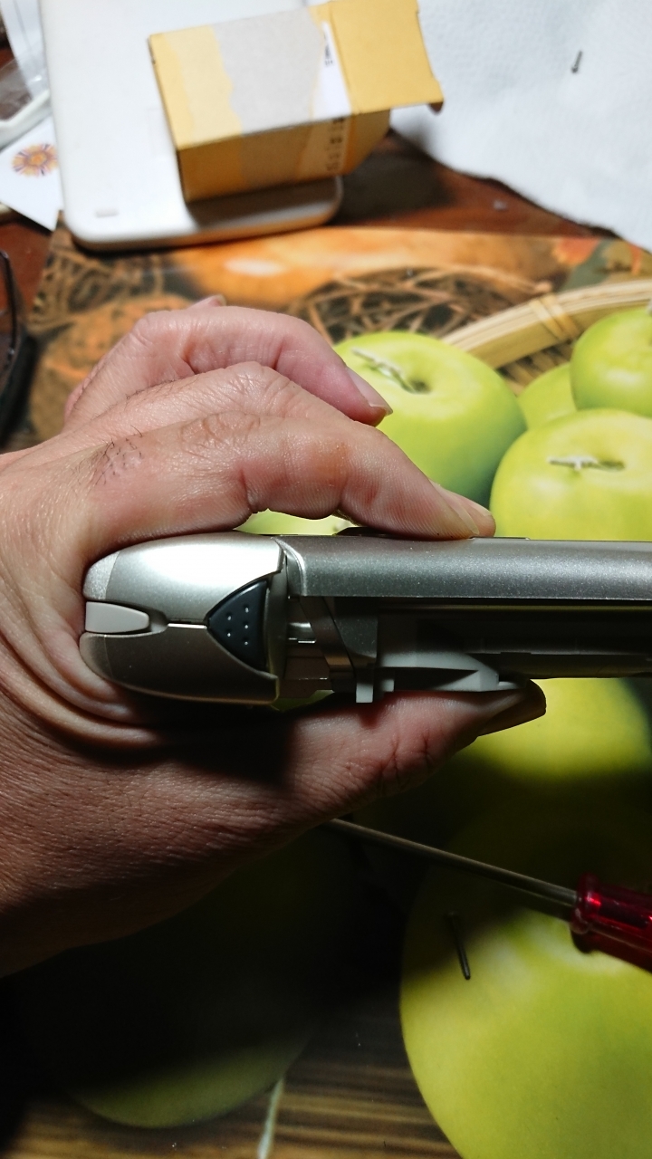 [DIY] Panasonic es-8801 電動刮鬍刀自買鋰電池更換