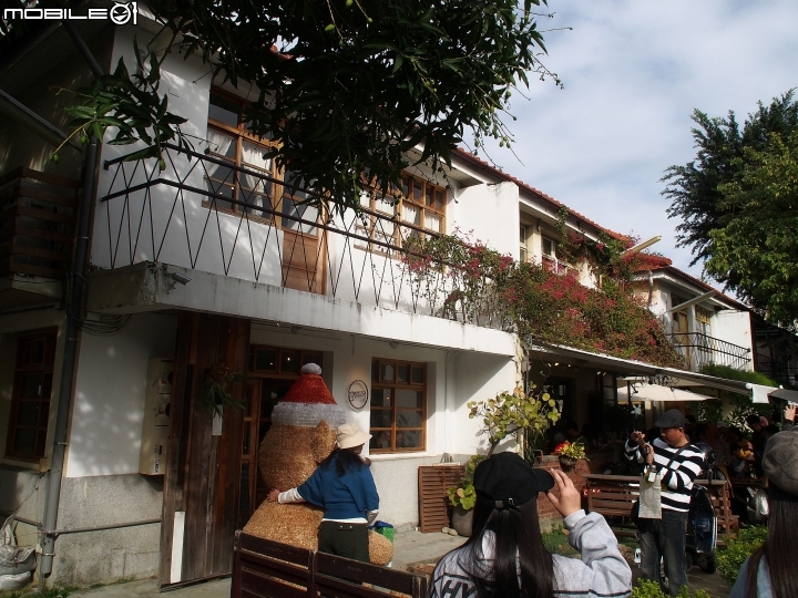 臺中市 西區 審計新村 ╳ Come True 成真咖啡 — 再訪文青必去IG打卡景點，老官舍裡喝咖啡