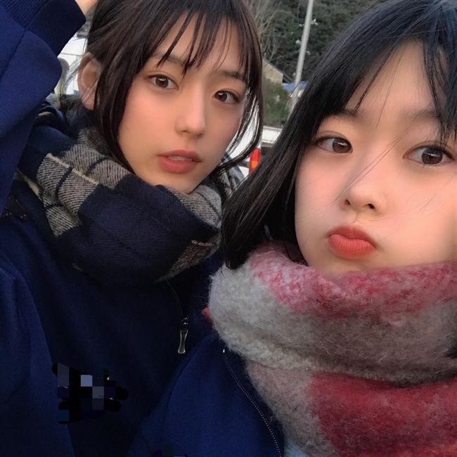 16歲神正「美少年」與姐合照曝光…網驚：根本姐妹照！