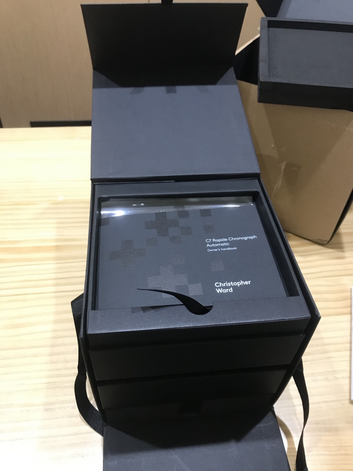 [開箱]Christopher Ward C7 Rapide Chronograph Automatic