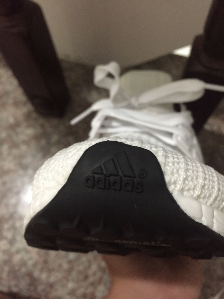 請求神人驗此雙ultra boost 4.0真偽