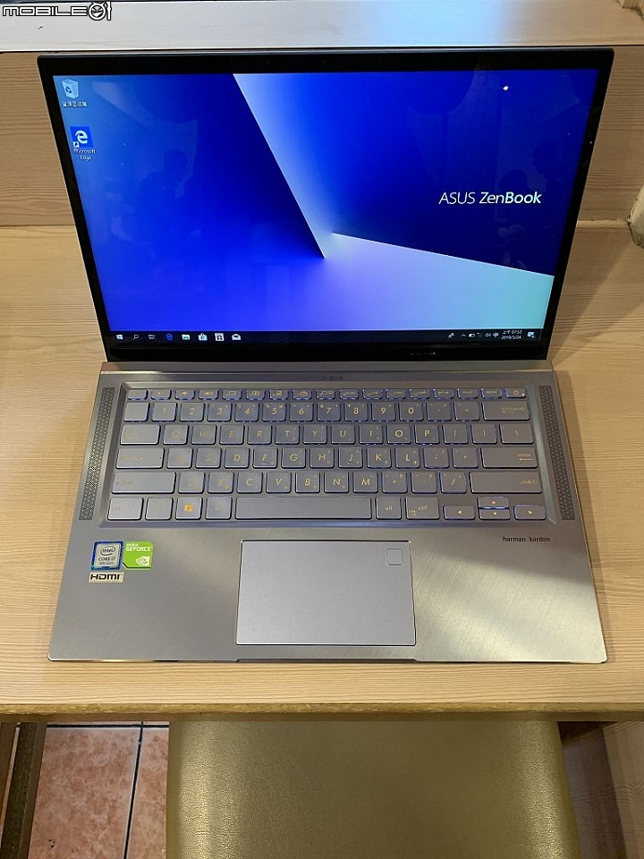 新機開箱 ZenBook14 (UX431) 冰河藍~雙 M.2 SSD 加上啦!