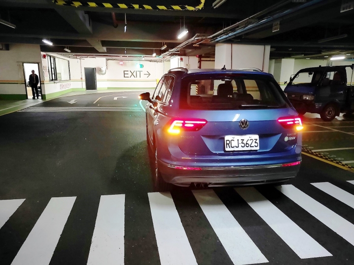 《 Zipcar - Volkswagen Tiguan 藍尼 》出遊趣 體驗心得分享