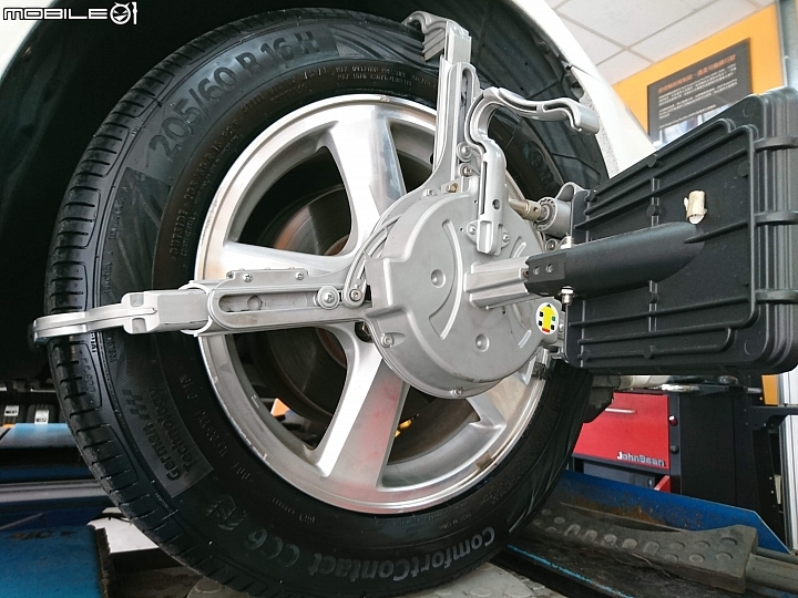 Honda Accord 205/60/R16 怪胎下課，更換 CC6