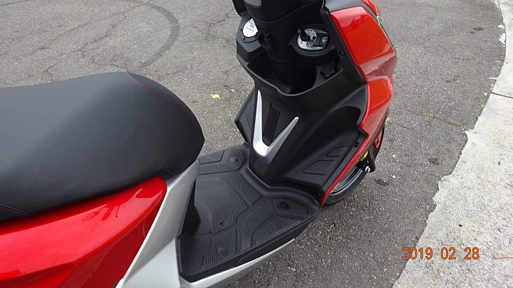 第三台紅色小車車MK3   FNX 125 開箱