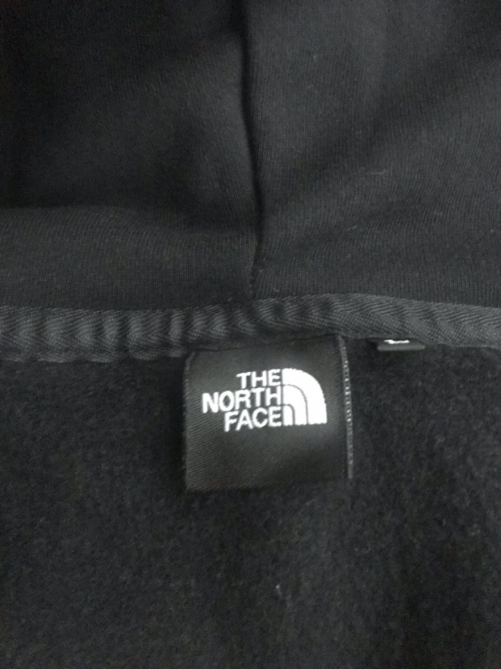 The North Face請大家幫忙辨別真假!