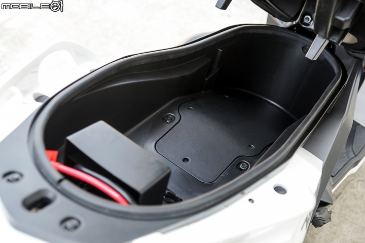 Hartford VITA 300 ABS 賽道試駕 十萬內黃牌路權首試