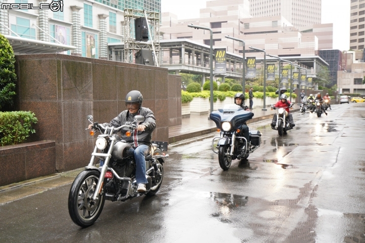 【採訪】向偉大女性致敬！哈雷機車 X TAIPEI 101 國際婦女節快閃活動