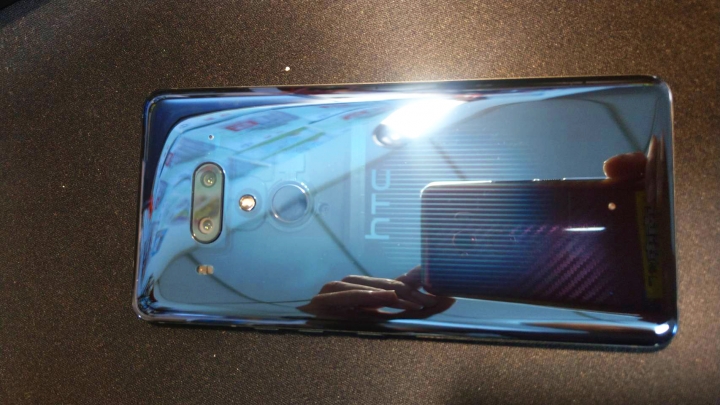 [關箱與開箱] HTC U12+開箱 ASUS Zenfone 5z 關箱 簡單使用經驗