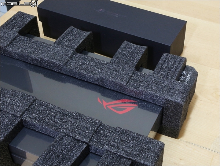 [開箱]工作遊戲雙用機 ROG ZEPHYRUS S GX701GX