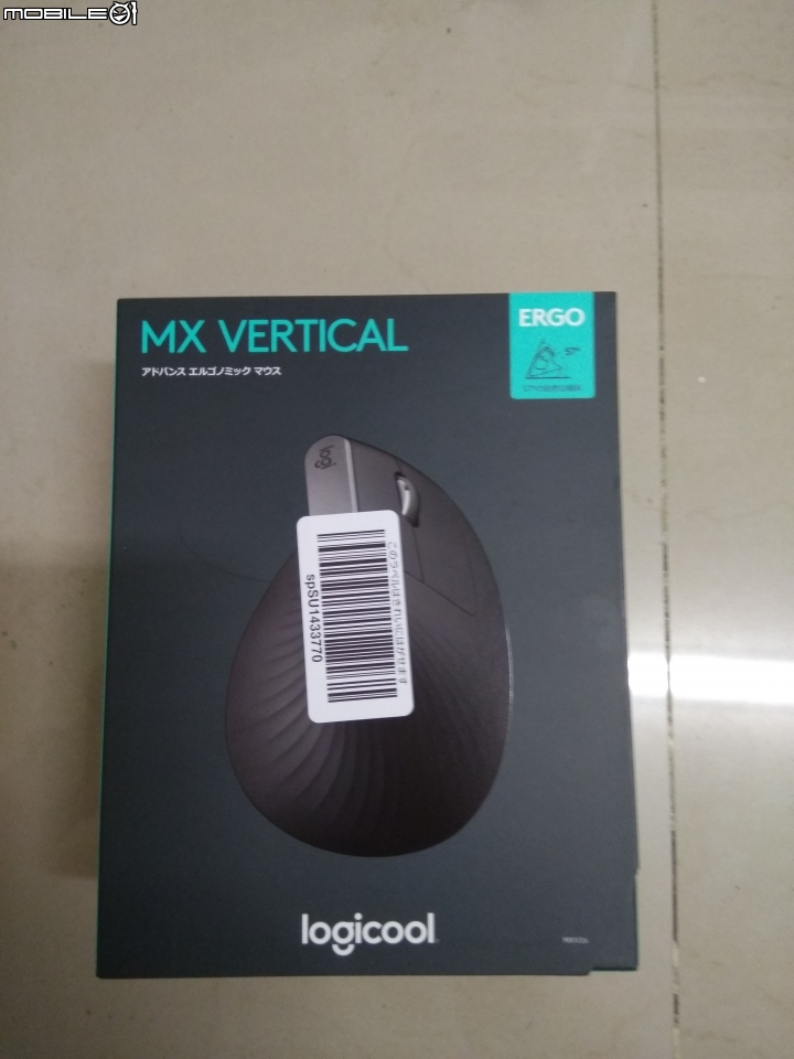 [開箱文]Logitech MX Vertical滑鼠開箱(圖多)