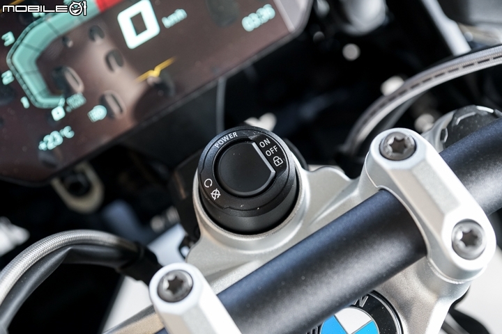 BMW Motorrad R1250 RT/GS/GS Adventure系列 獨家到港開箱暨實車簡介