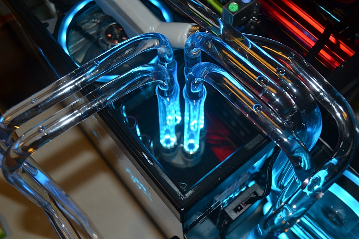 【DIY】油浸式冷卻電腦主機