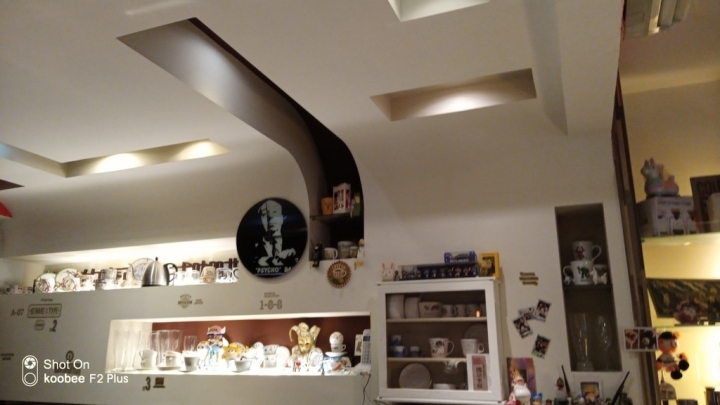 [桃園中壢-中原大學]咖啡控視角的『甯咖啡』--富有溫度的手沖咖啡簡餐店 （同步報導中原電競耳機店）