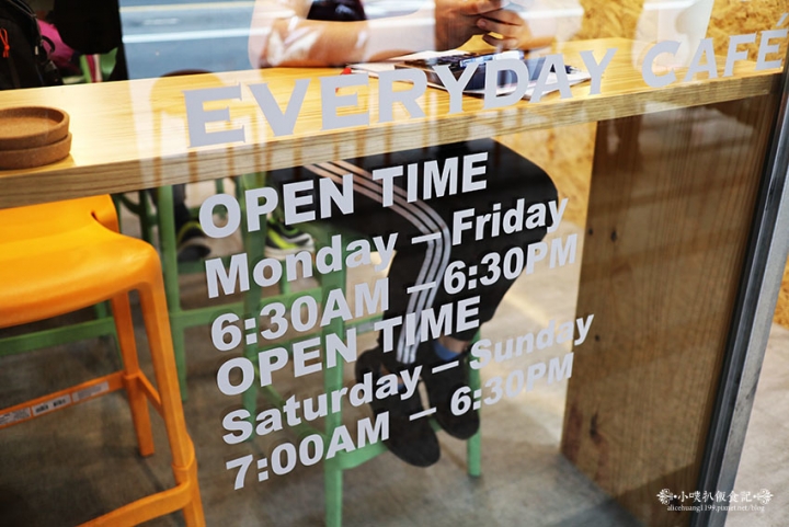 【永和美食】『EVERYDAY CAFE 永和頂溪店 』新開幕二店/近頂溪站/日賣400份/中永和排隊名店/手作吐司/研磨咖啡