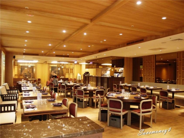 Nara Thai Cuisine台中中友店|連續多年榮獲最佳泰國料理餐廳,4人套餐很推喔! - 達人Emily的播報台