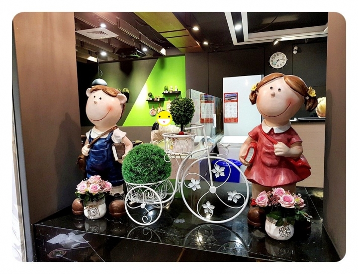 苗栗縣頭份市建國路[食鼎香 親愛的鍋]百元價位平價火鍋~ 飲料/小美冰淇淋/魯肉飯無限取用 2019食記 ~ 韓式泡菜鍋不錯吃~泡菜多!