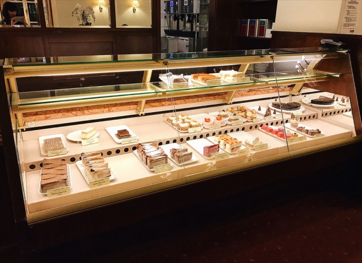 【Wien．好食】維也納餐廳Kurkonditorei Oberlaa來份奧地利傳統美食炸豬排