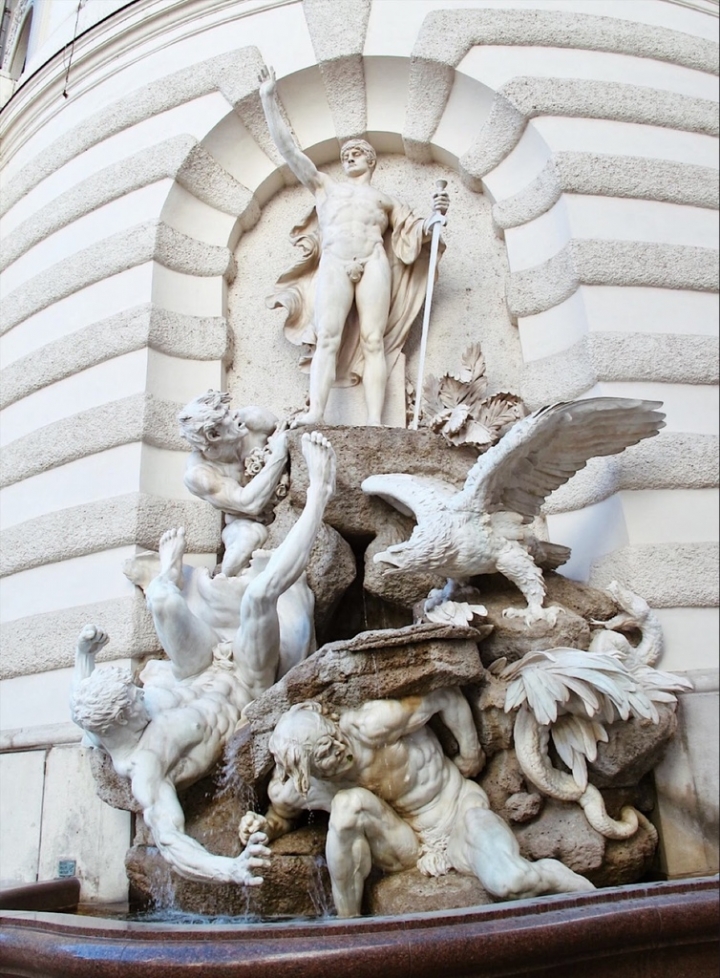 【Wien.走跳】維也納市區景點百水公寓、聖史蒂芬教堂、霍夫堡與卡爾教堂