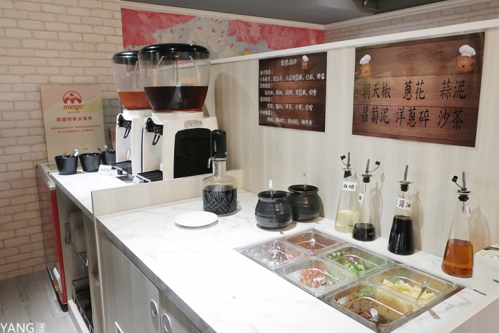 【松山】熊飽鍋物東興店，高質感單點涮涮鍋還有泰迪熊陪吃