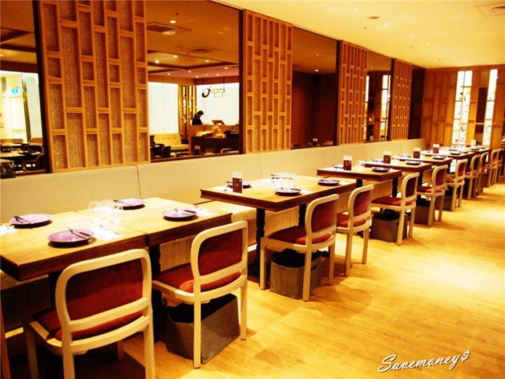 Nara Thai Cuisine台中中友店|連續多年榮獲最佳泰國料理餐廳,4人套餐很推喔! - 達人Emily的播報台