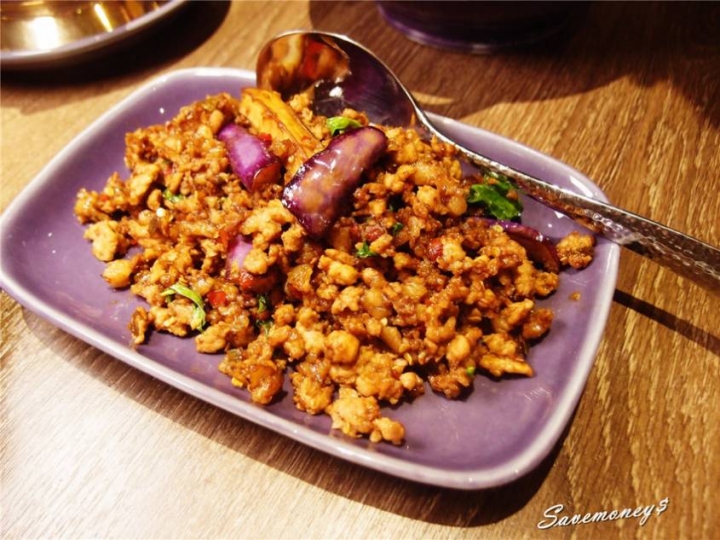 Nara Thai Cuisine台中中友店|連續多年榮獲最佳泰國料理餐廳,4人套餐很推喔! - 達人Emily的播報台