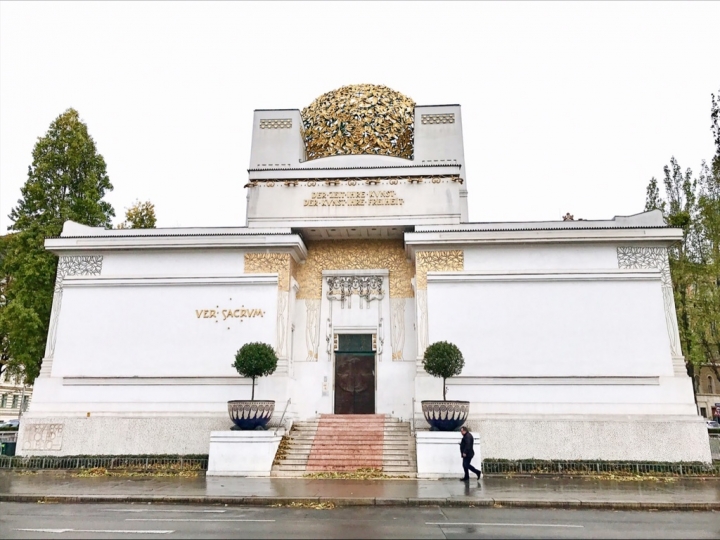 【Wien.走跳】維也納市區景點百水公寓、聖史蒂芬教堂、霍夫堡與卡爾教堂