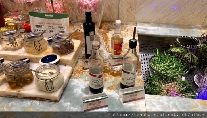 [高雄美食]林皇宮森林百匯~滿漢全席也不過如此吧:)