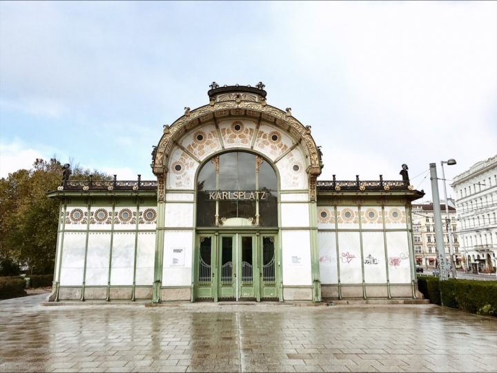【Wien.走跳】維也納市區景點百水公寓、聖史蒂芬教堂、霍夫堡與卡爾教堂