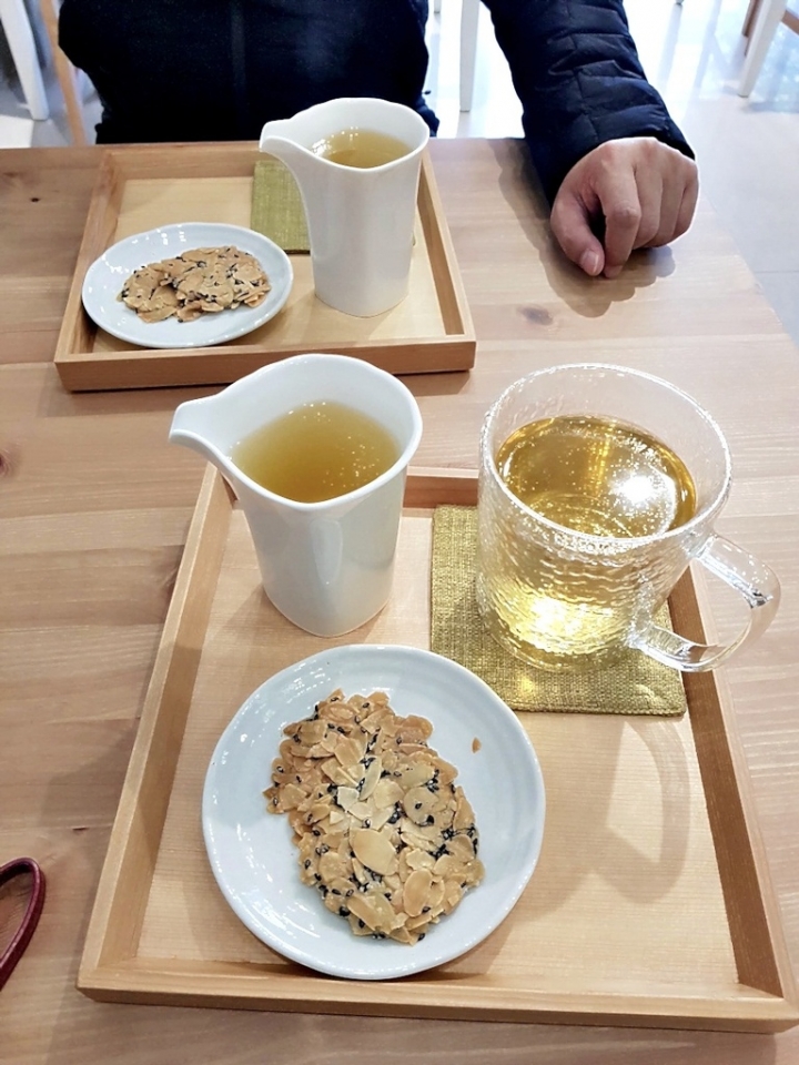 苗栗縣頭份市尚順廣場 [有好食茶IUHO SIID CHA] 特色禮品/伴手禮/茶葉禮盒/酸柑茶 紅運檸檬茶/職人手沖茶/阿里山高山金萱 茶好喝唷~