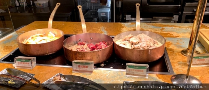 [高雄美食]林皇宮森林百匯~滿漢全席也不過如此吧:)