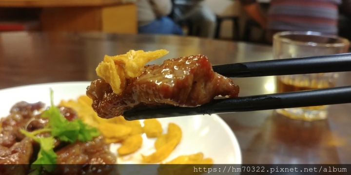 『桃園美食』- 桃園區廈門街．【香港龍記小館】/ google評價4.0 / 桃園市政府後方 / 飯店主廚 / 道地港式口味 / 排隊美食 / 早鳥優惠