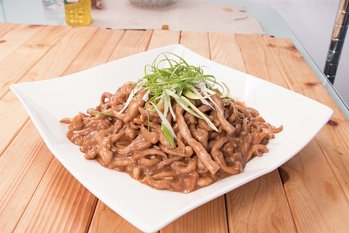 「醬爆京醬肉絲」巧手變化新風味