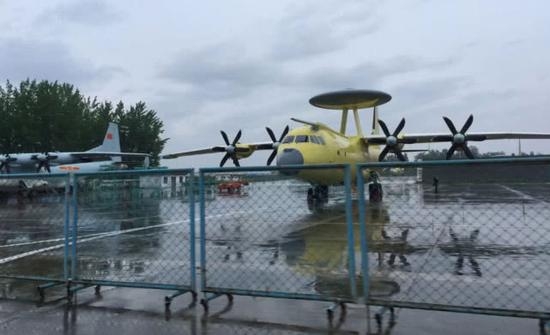 空警500預警機內部顯控台曝光 開放式架構升級潛力大